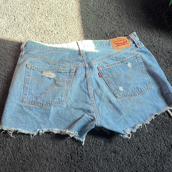 Levi’s 501 size 31 shorts - Picture 2 of 3